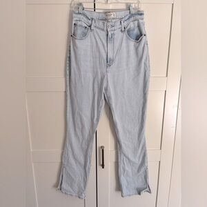 Abercrombie and Fitch The Slim Straight Ultra High Rise Jean Size 30 Curve Love